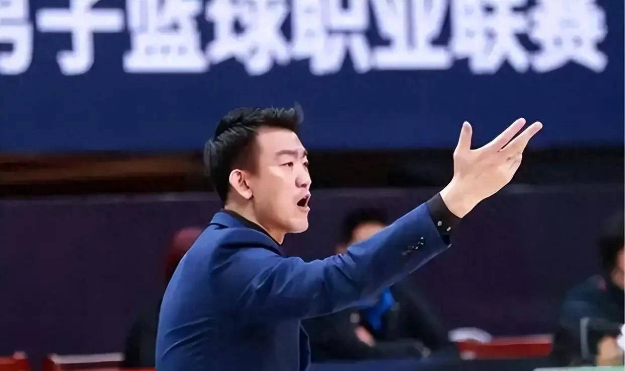 星空体育sports-包含加时末段CBA季后赛焦点战，山东男篮止住颓势，态度坚定，纪律约束更严格的词条-星空体育sports